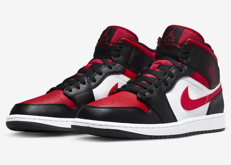 Nike Air Jordan - "OG Chicago"